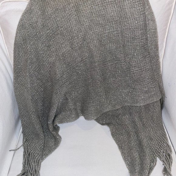 Girls sweater Poncho with fringe - Size L - Picture 2 of 9